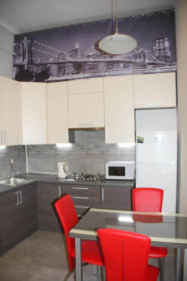 Apartment On Khorvatska Street 리비프 외부 사진