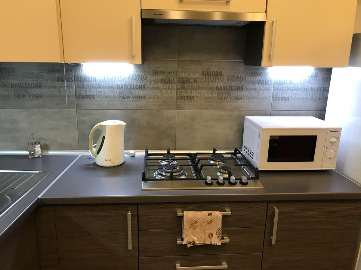 Apartment On Khorvatska Street 리비프 외부 사진