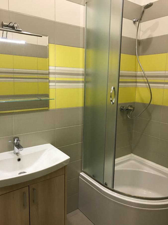 Apartment On Khorvatska Street 리비프 외부 사진